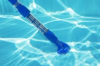 Flowclear polnilni sesalnik za bazen AquaSurge